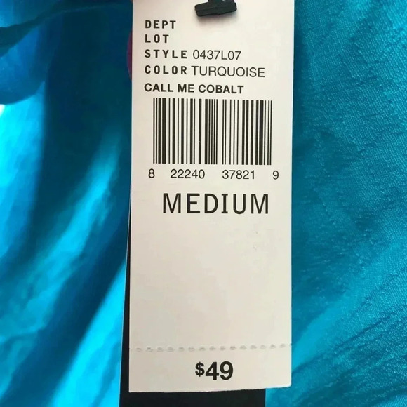 🆕Alyx Floral Embroidered Short Sleeve Top🆕 - Picture 5 of 7